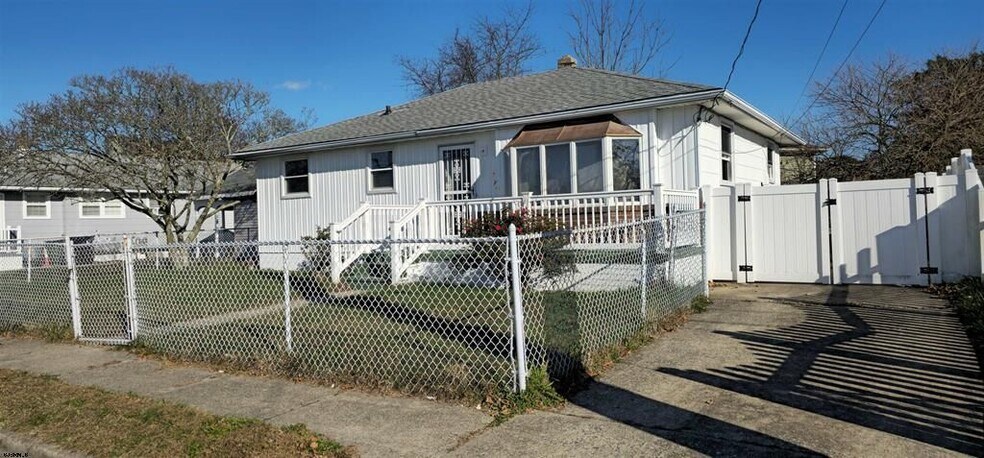 Building Photo - 2018 Horace J Bryant Jr Dr