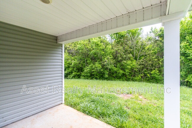 Building Photo - 1614 River Poppy Road