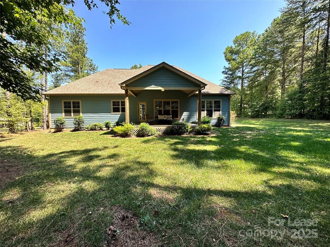 Building Photo - 8643 Amandine Way