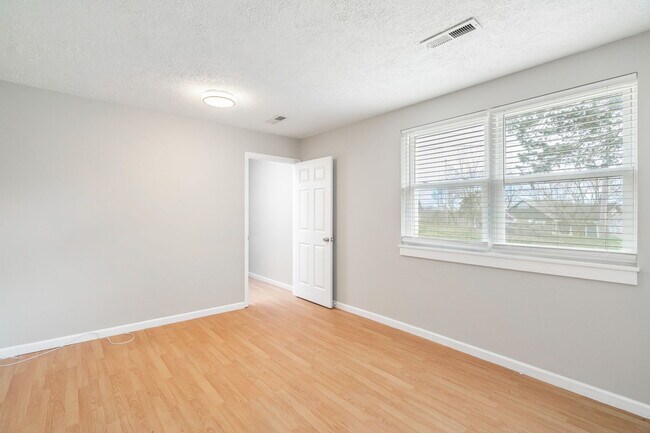 Building Photo - 5712 Walden Woods Ct NW
