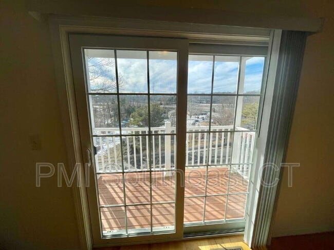 Building Photo - 330 Crystal Ave