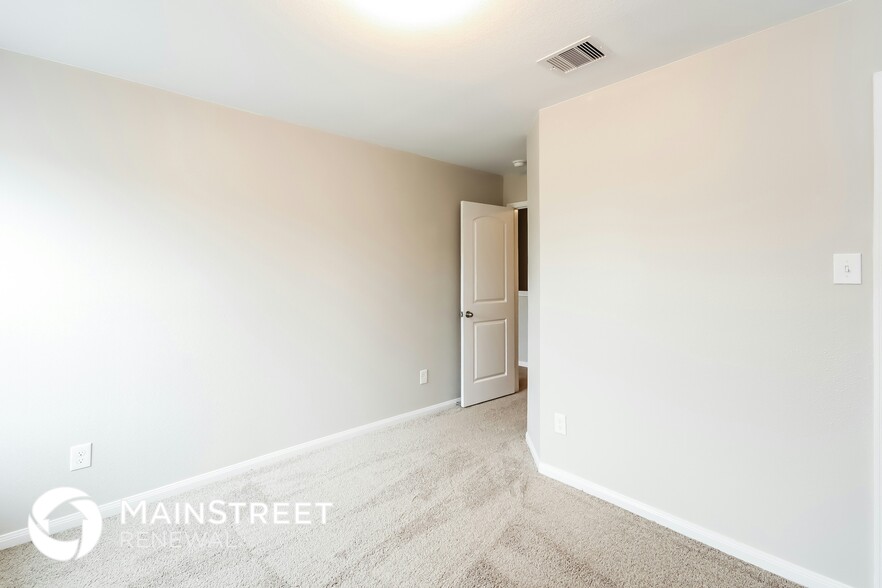Building Photo - 24099 Wilde Dr