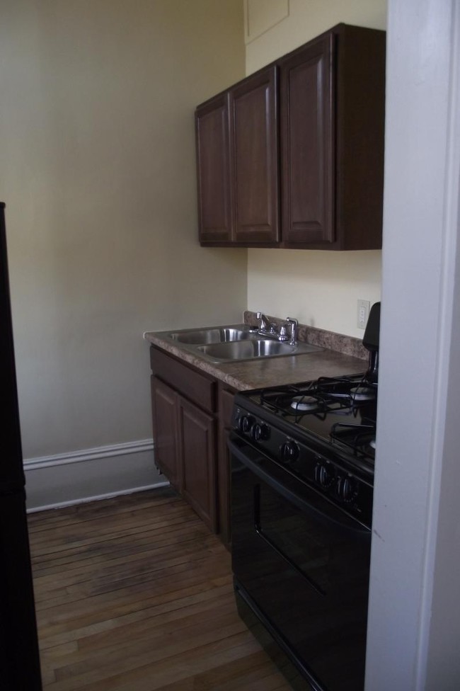 Kitchen Area - 6 N Main St