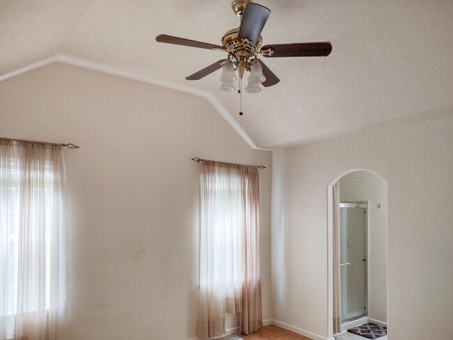 Building Photo - 2464 Sage Ave SE