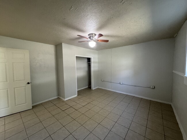 Building Photo - 20756 Old Hwy 59