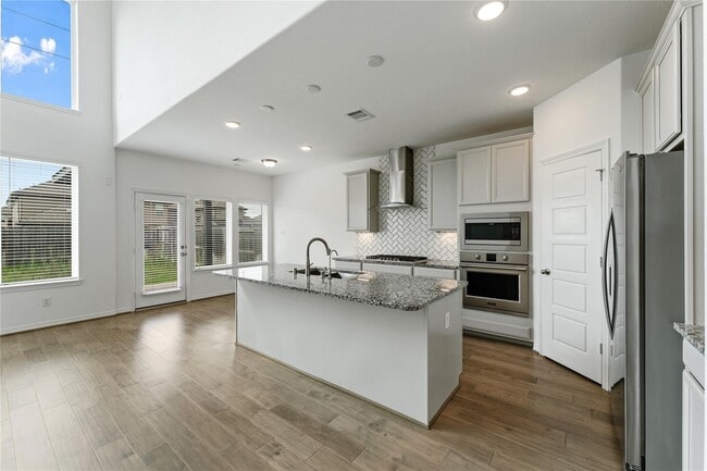 Building Photo - 3614 Windward Canyon Dr