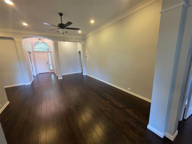 Building Photo - 2717 Cliffwood Dr