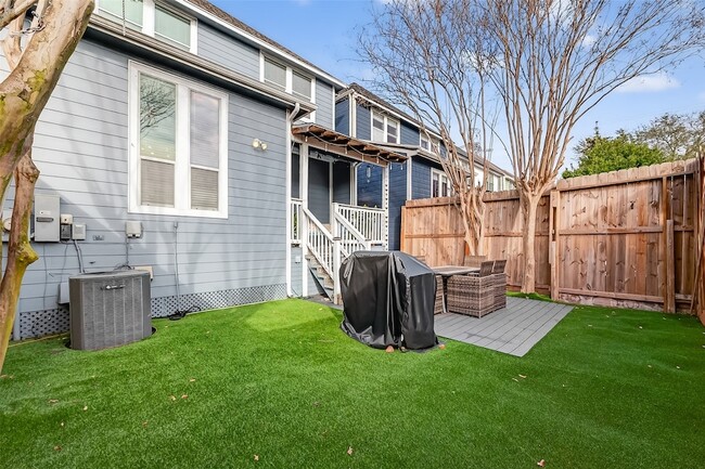 Building Photo - 3410 Garden Shadow Ln