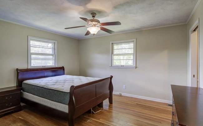 Building Photo - 223 Sequoyah Dr