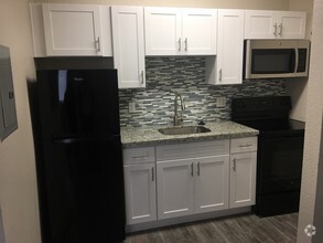 Modern Kitchen - 220 West Alabama Apartments