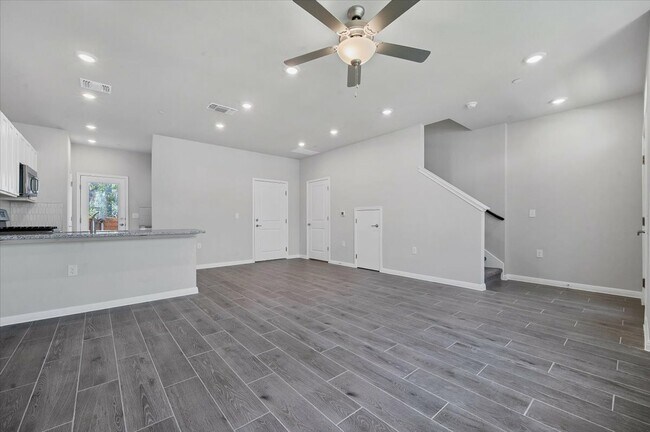 Building Photo - 9015 Cattle Baron Path