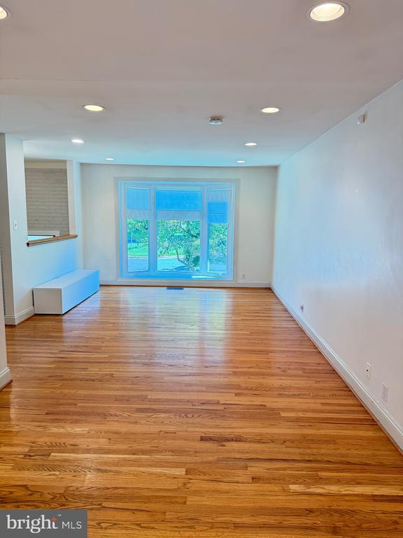 Building Photo - 5628 Alta Vista Rd
