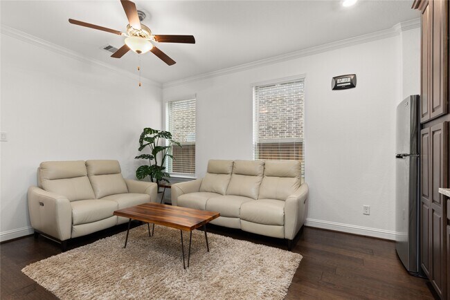 Building Photo - 28230 Emerald Bnd