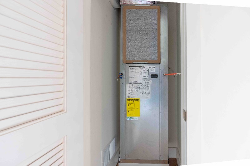 Building Photo - 517 18th St