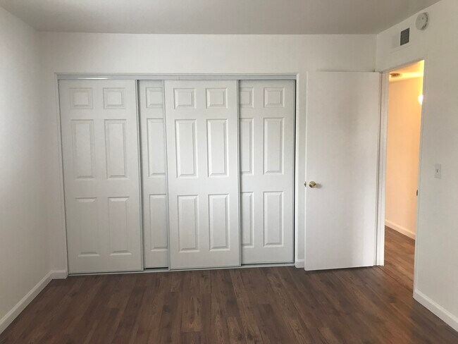 Building Photo - 10912 Rincon St