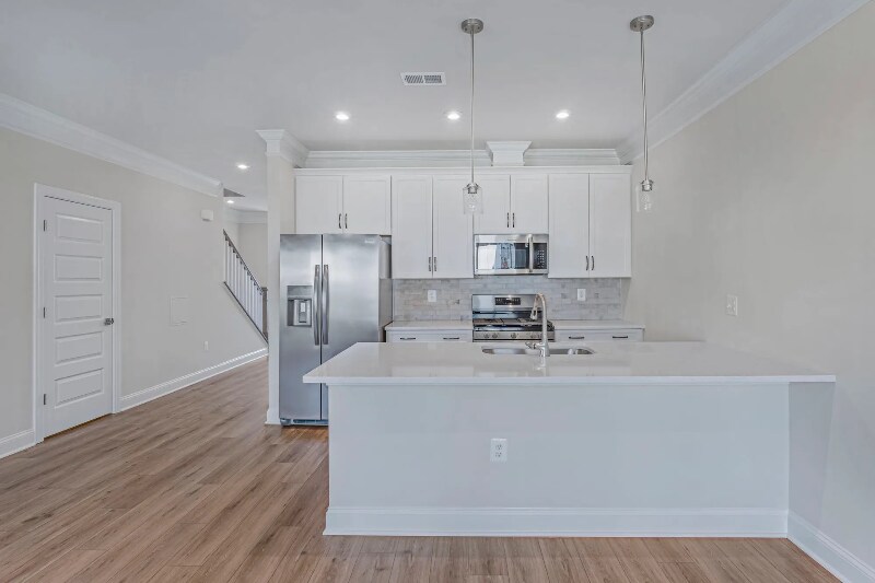 Building Photo - 205 Sunbird Ln