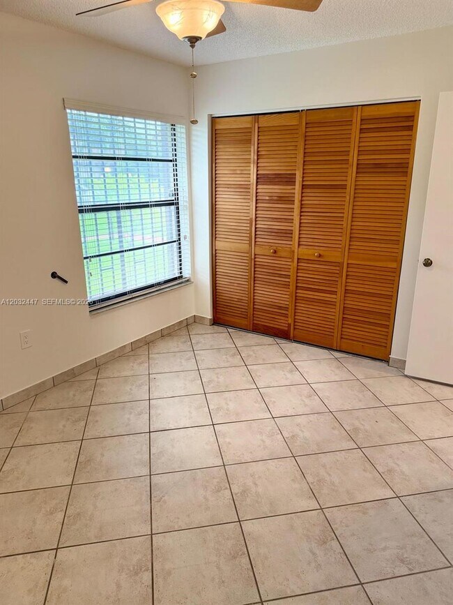 Building Photo - 9119 SW 129th Ln