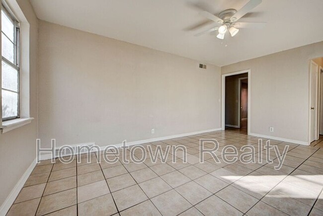 Building Photo - 332 NW 85th St