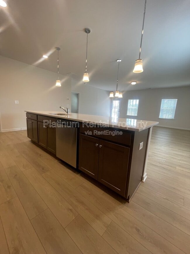 Building Photo - 32 Thedford Dr