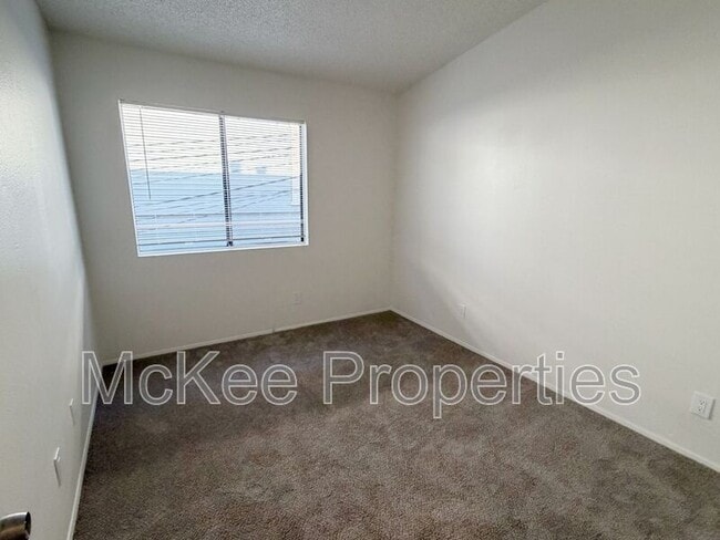Building Photo - 3028 Juniper St