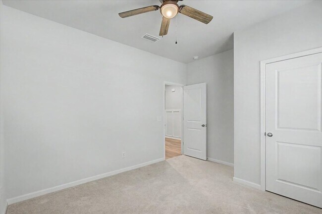 Building Photo - 783 Longleaf Dr