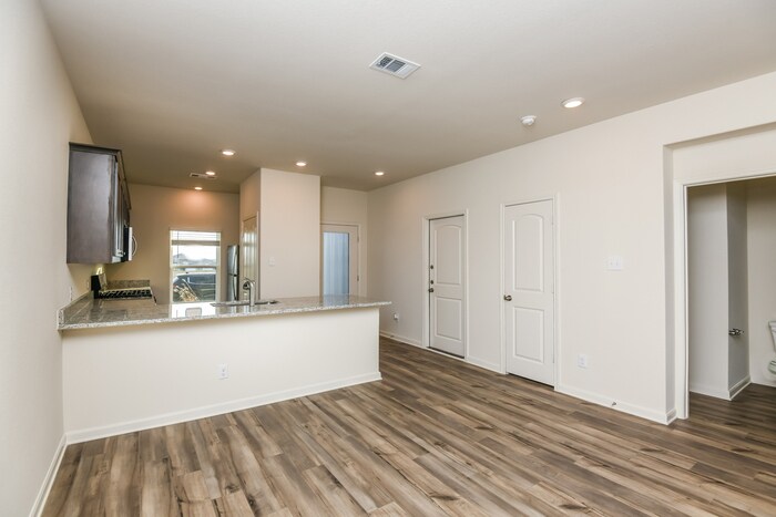 Building Photo - 10900 Gray Mare Dr