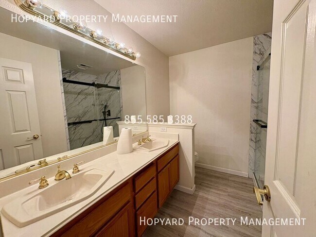 Building Photo - Milpitas Gem - Available for Immediate Mov...