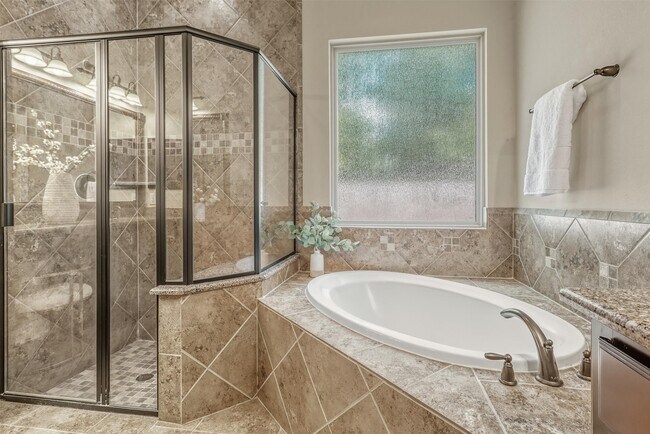 Building Photo - 18 Wyndehaven Lakes Drive