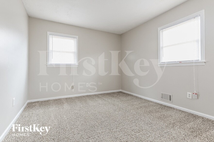 Building Photo - 2306 Wisteria Dr SW