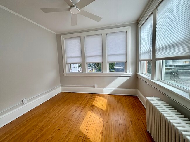 Building Photo - 1337 Randolph Ave