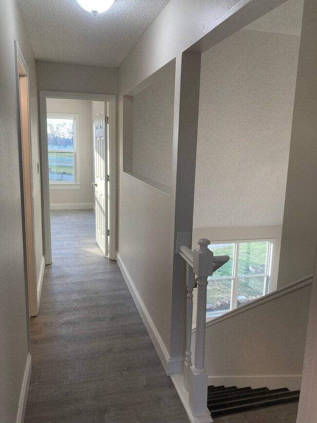 Building Photo - 6 Ram Ct