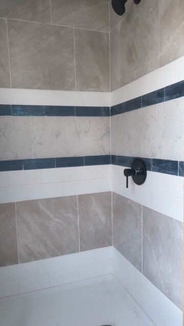 Building Photo - 328 Clay St