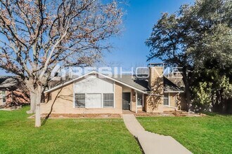 Building Photo - 3105 Princess Ln