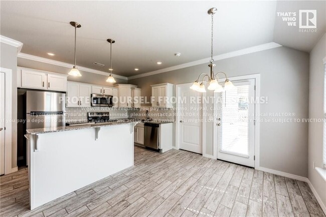 Building Photo - 124 N Benchmark Ln