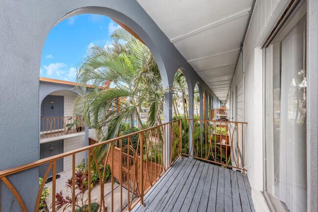 Building Photo - 4312 W Roland St