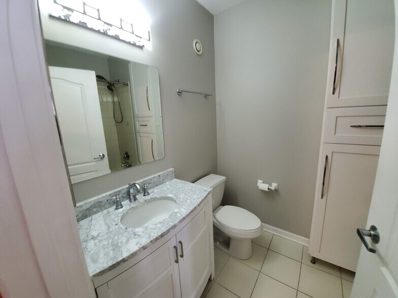 Bathroom - 125 S Jefferson St