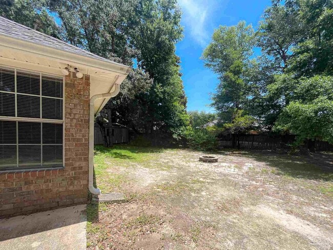Building Photo - 902 Catskill Ln