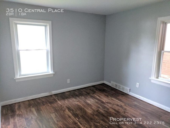 Building Photo - 2 bedroom in St. Louis  63121