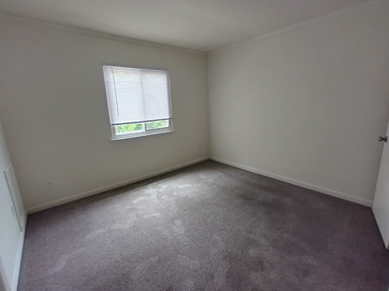 Building Photo - 600 Reusens Rd