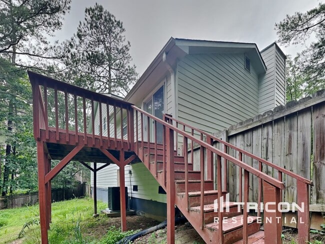 Building Photo - 327 Remington Ln