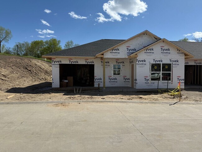 Building Photo - Pre-Leasing Now: Buffalo Ridge Townhomes | 2 Bed, 2 Bath, Attached Garage