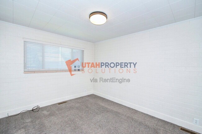 Building Photo - 7293 S 1105 E