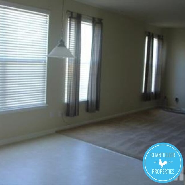 Building Photo - 105 Chandler Springs Dr