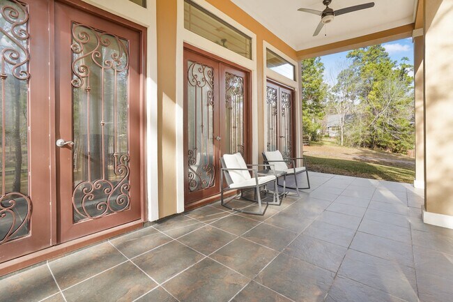 Building Photo - 22 Twinstone Cir