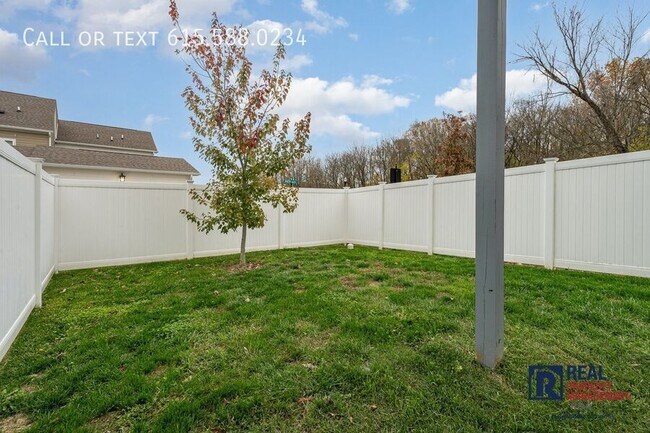 Building Photo - 353 Moira Cir