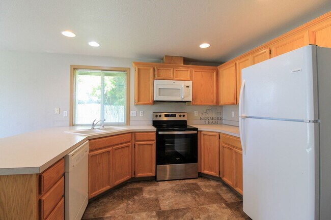 Building Photo - 7704 Wrigley Dr