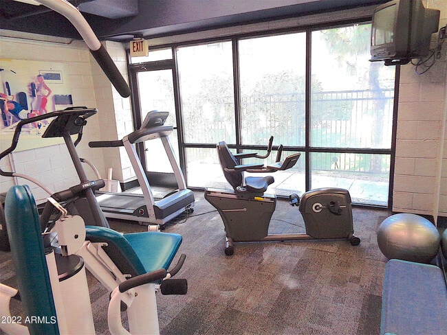 Building Photo - 4533 N 22nd St