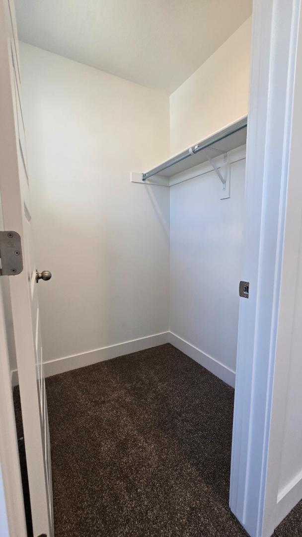 Building Photo - 1005 N 3620 W