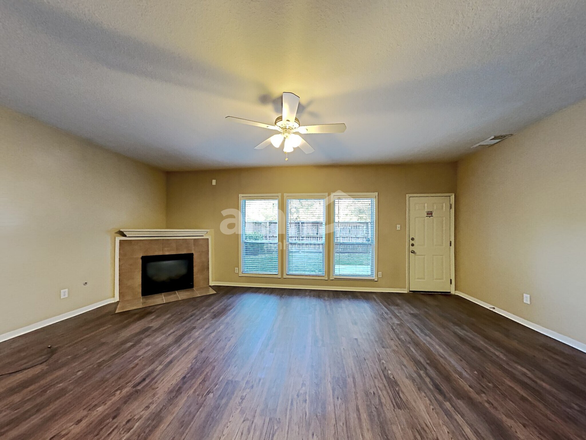 Building Photo - 4719 Blue Spruce Hill St