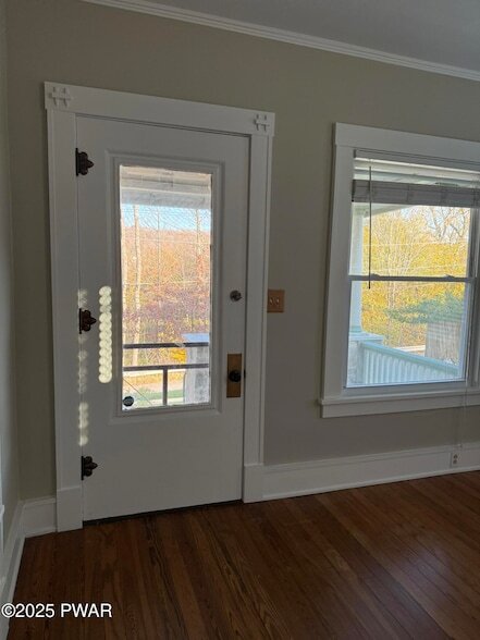 Building Photo - 341 Broad St